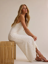 Finley Lace Maxi Dress