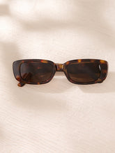 Versailles Clover Sunnies