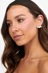 Eva Three Pearl Earrings Gold