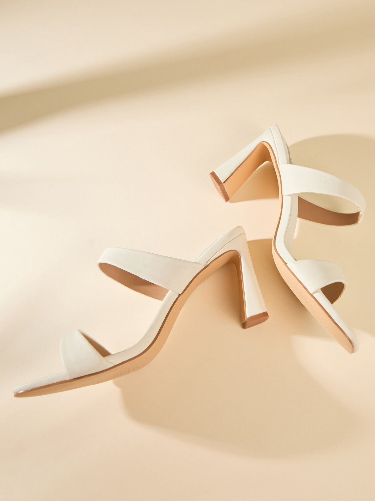 DV Veniss Raffia Heel