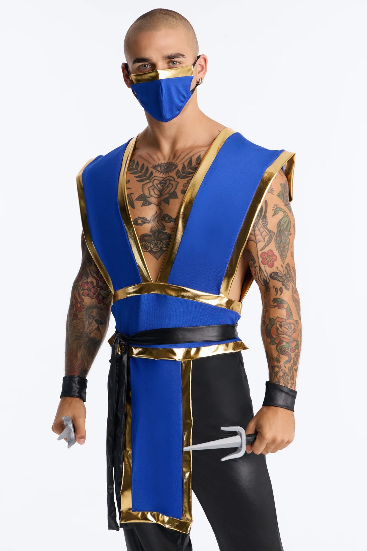 Silent Blade 7 Piece Costume Set