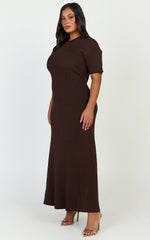 Lanie Midi Dress - Knitted Crew Neck Short Sleeve Dress in Chocolate